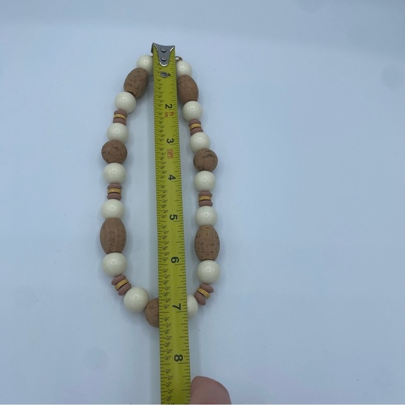Vintage 50’s style beaded necklace cork cream tones - Picture 5 of 6